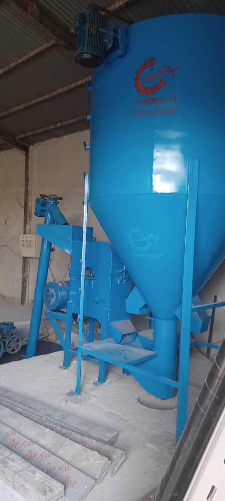 آینده پرورش طیور با تجهیزات به روز و کارا