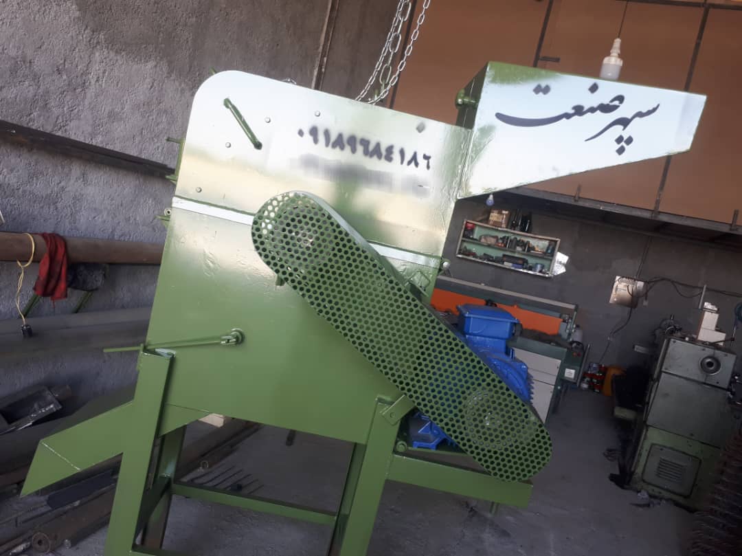 افزایش بهره‌وری و کاهش هزینه‌ها با تجهیزات مرغداری حمزه لویی